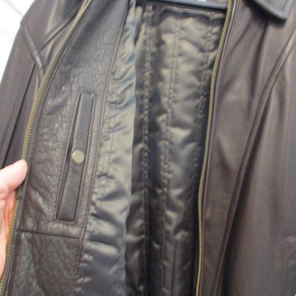 Wilson's Mens Leather Bomber. - Picture 3 of 7